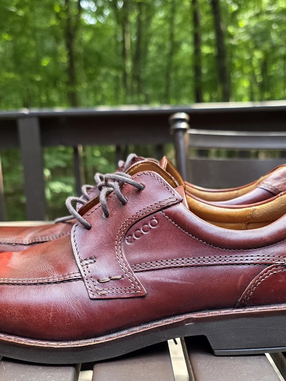 Ecco Men’s Dark Burgundy Leather Derby Lace-Ups